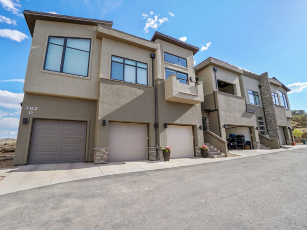 382-W-Ridges-Blvd-Unit-C---PRINT--06