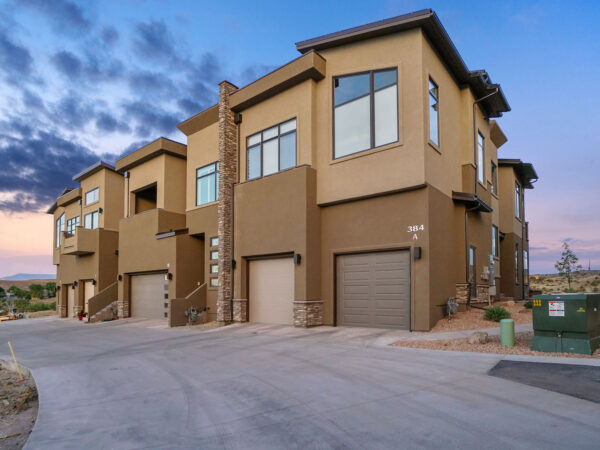 384-W-Ridges-Blvd-Unit-A---PRINT--01